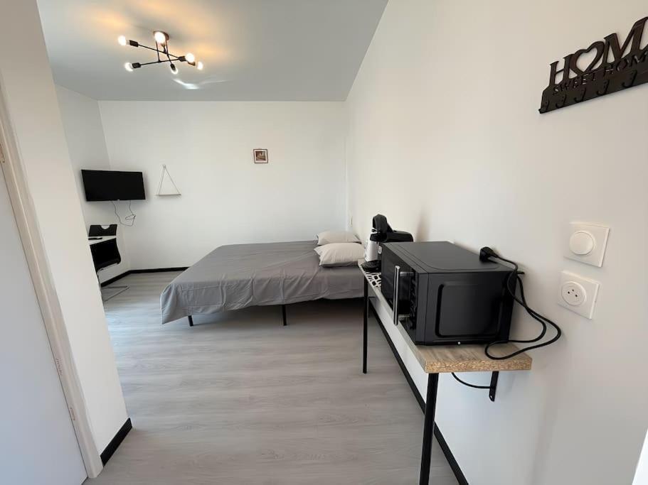 Studio B2 20M2 Cosy 5Min A Pied Des Gares Roanne Exterior foto